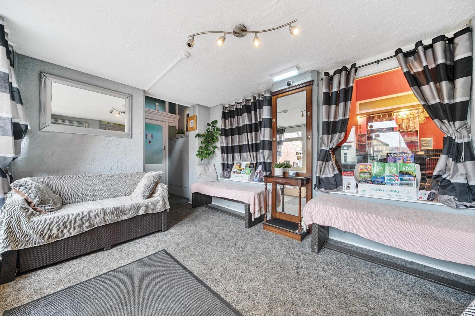 Willin House Hotel — Photos 1